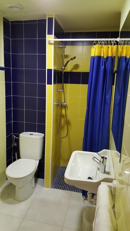 Hostal Residencia Catalina Palamós Kültér fotó