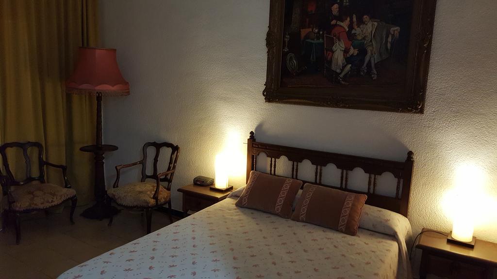 Hostal Residencia Catalina Palamós Kültér fotó