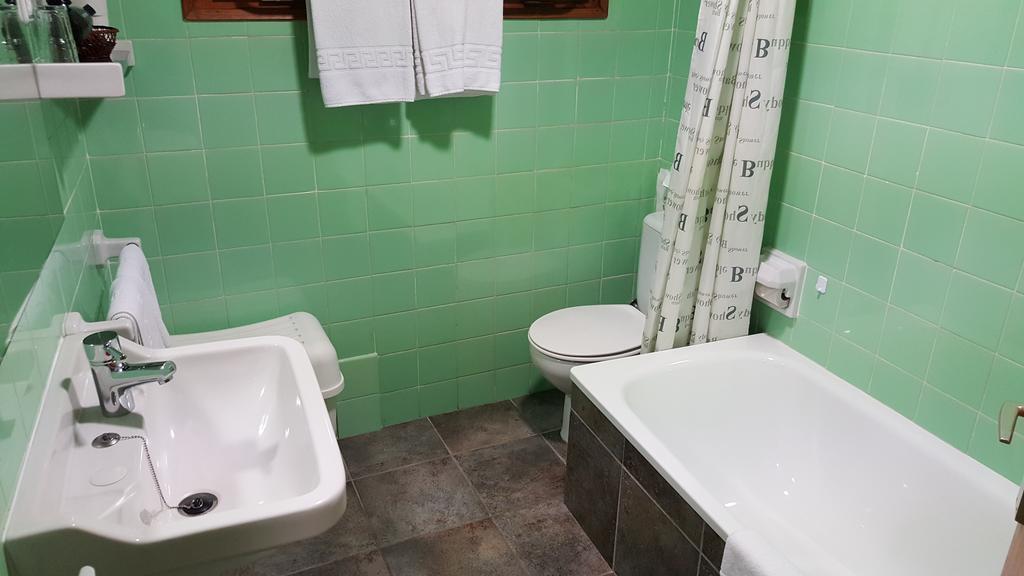 Hostal Residencia Catalina Palamós Kültér fotó