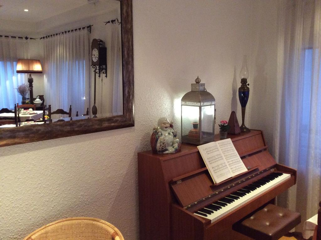 Hostal Residencia Catalina Palamós Kültér fotó