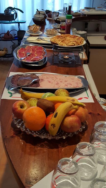 Hostal Residencia Catalina Palamós Kültér fotó
