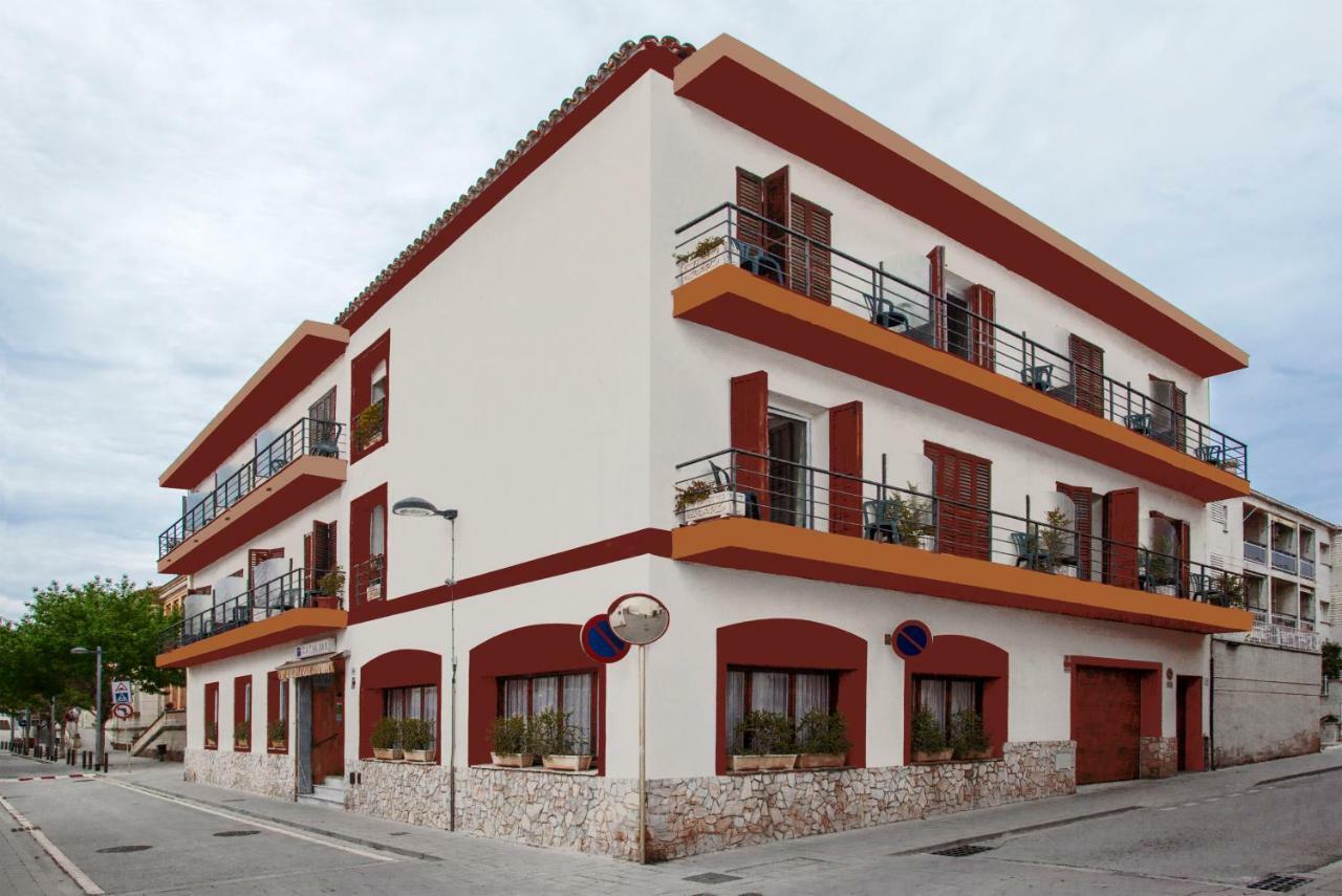 Hostal Residencia Catalina Palamós Kültér fotó