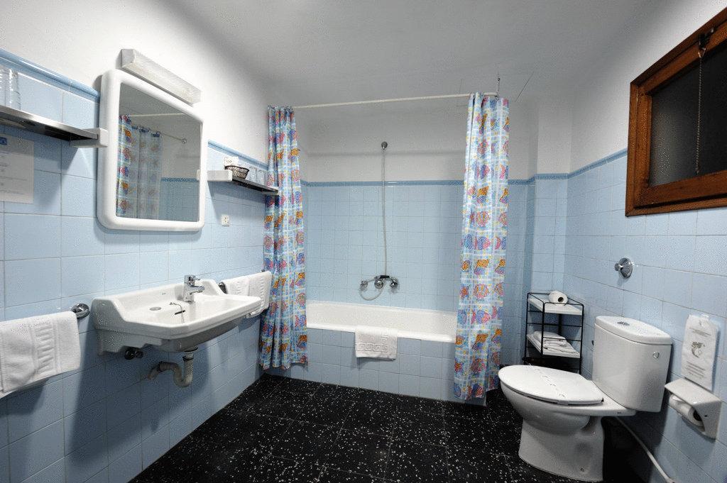 Hostal Residencia Catalina Palamós Szoba fotó