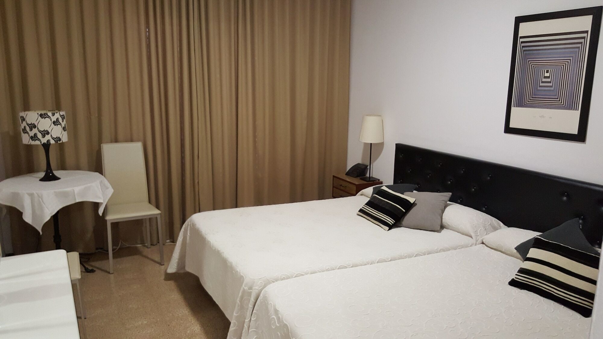 Hostal Residencia Catalina Palamós Kültér fotó