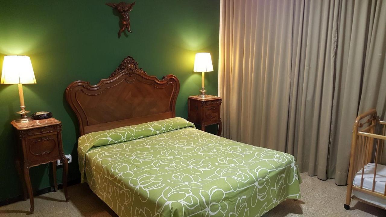 Hostal Residencia Catalina Palamós Kültér fotó